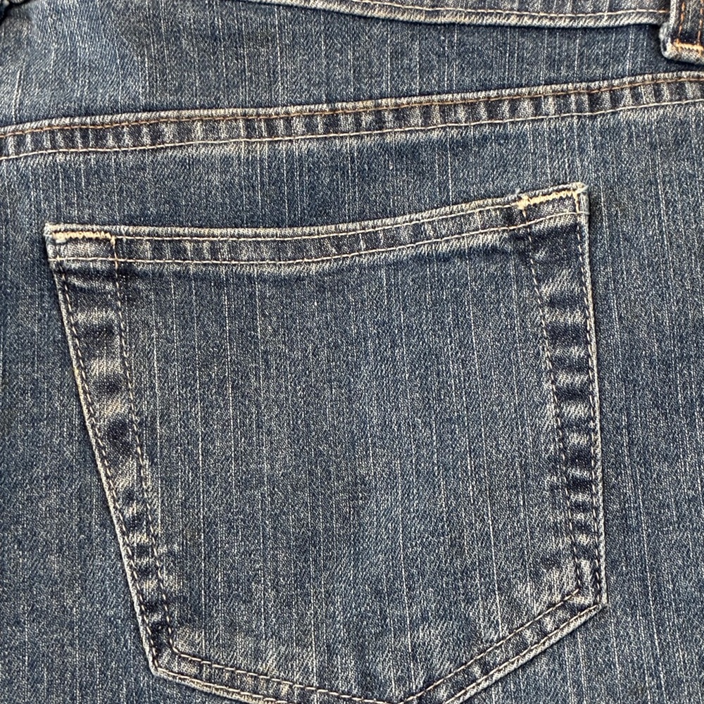 Classic Blue Women's Jeans - Picture 11 of 11